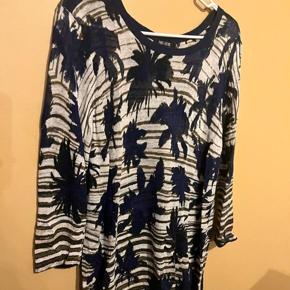 Nic + Zoe floral linen blend top L - Picture 4 of 7